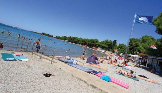 Apartman Rosa Pirovac Bagian luar foto